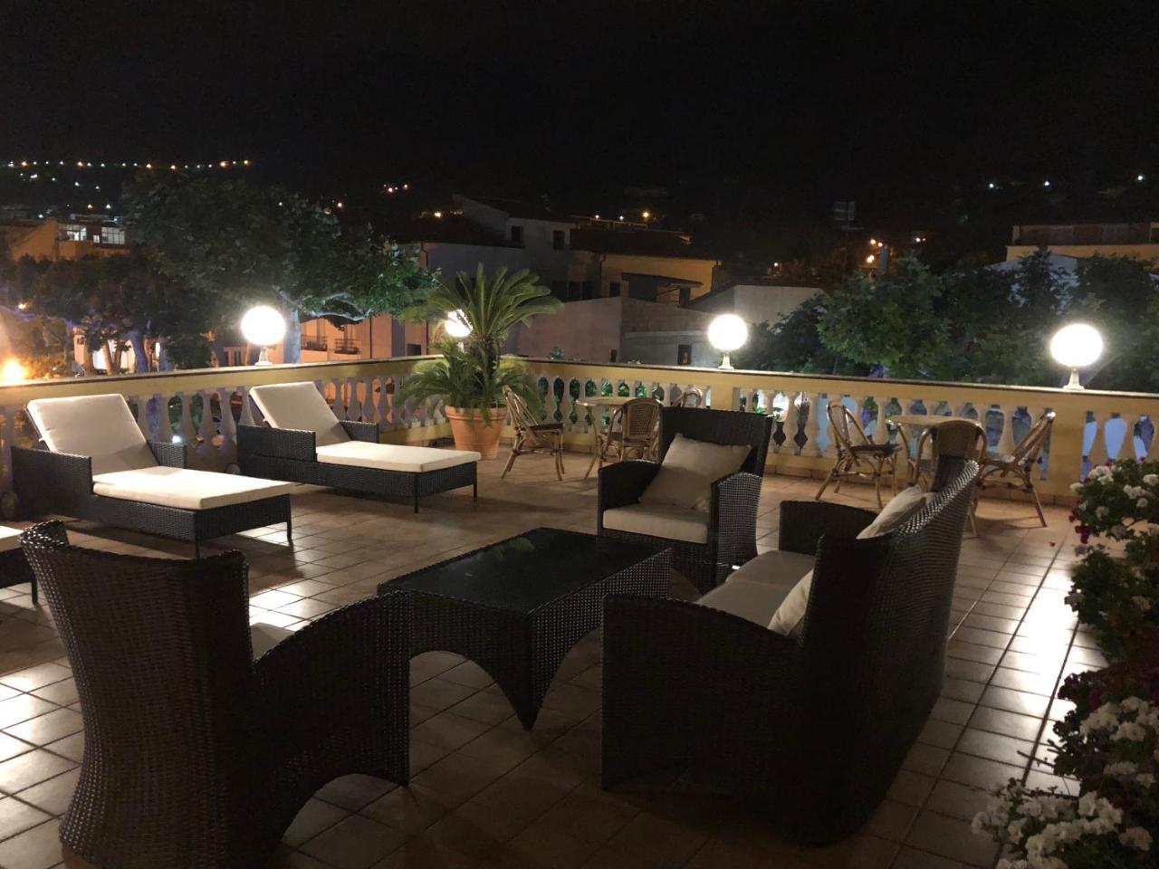 Rex Bed & Business Hotel Прая а Маре Екстериор снимка